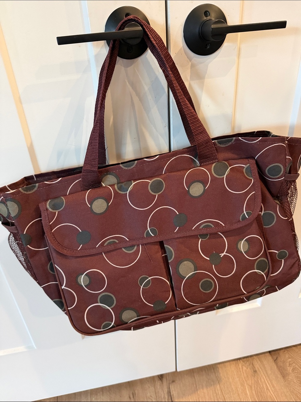 Thirty one 31 Everyday Maroon Circle-Print Tote Bag - Women vinyl storage purse